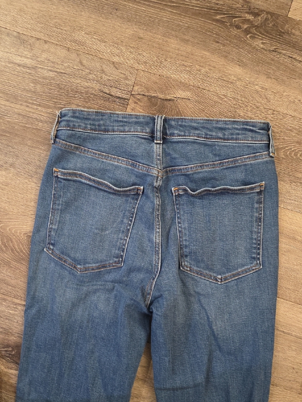 Universal Thread Straight Leg Jeans - Picture 10 of 10
